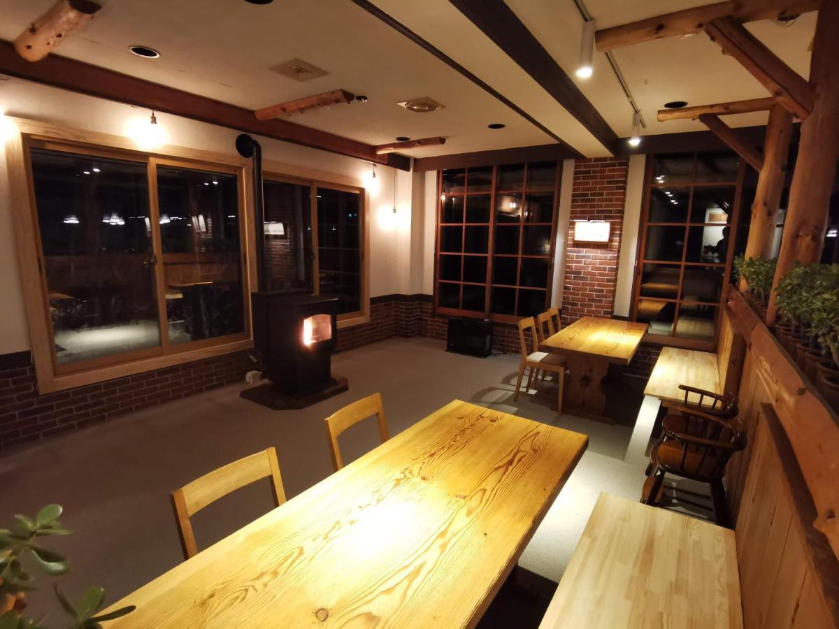 Fujio Pension Madarao Apartment Hotel & Restaurant Iiyama Exteriör bild